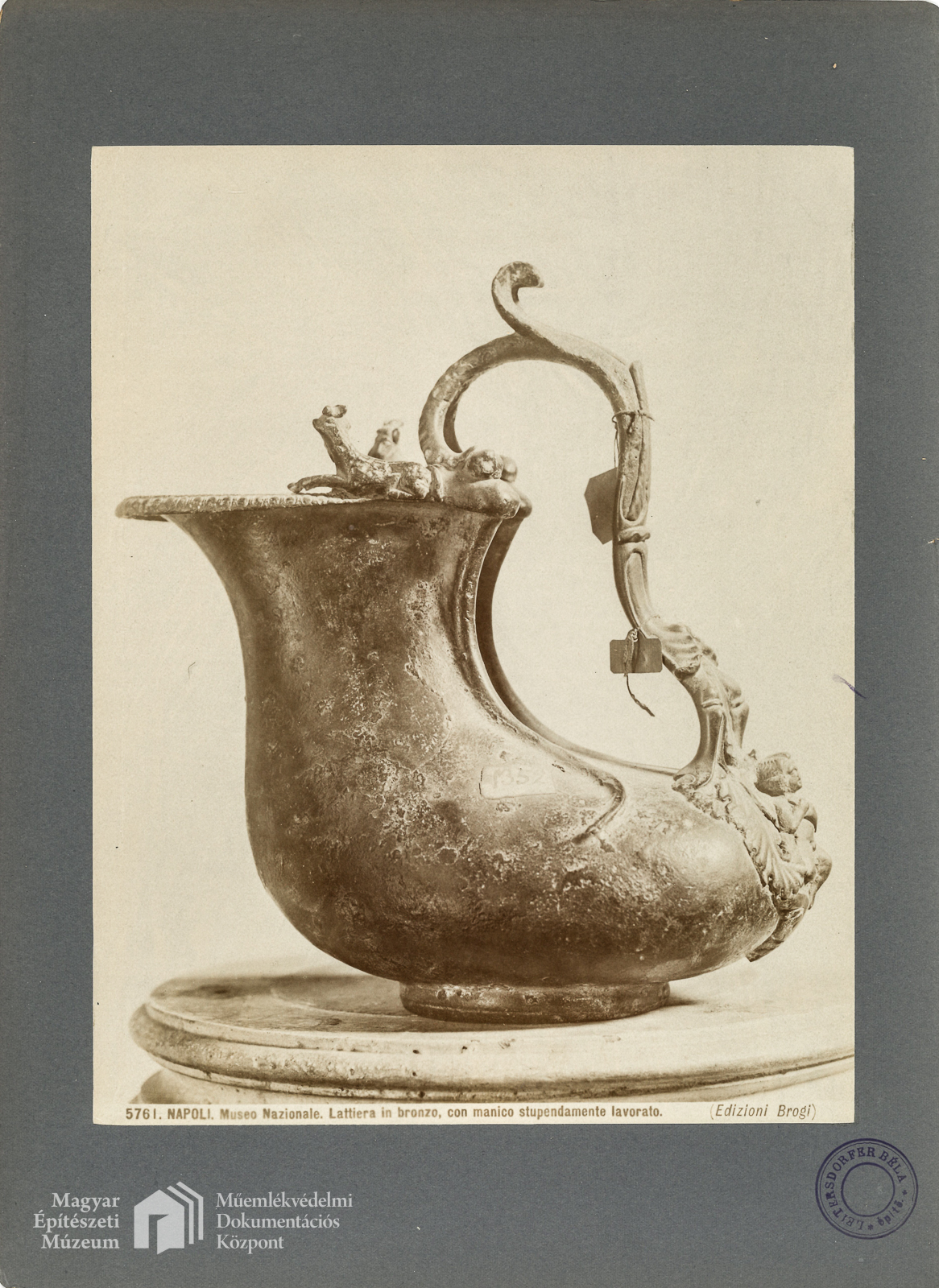 Museo Nazionale	Bronz edény