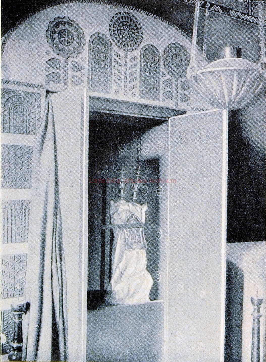 26_Múlt és Jövő, 1928/7-8. 250. p.