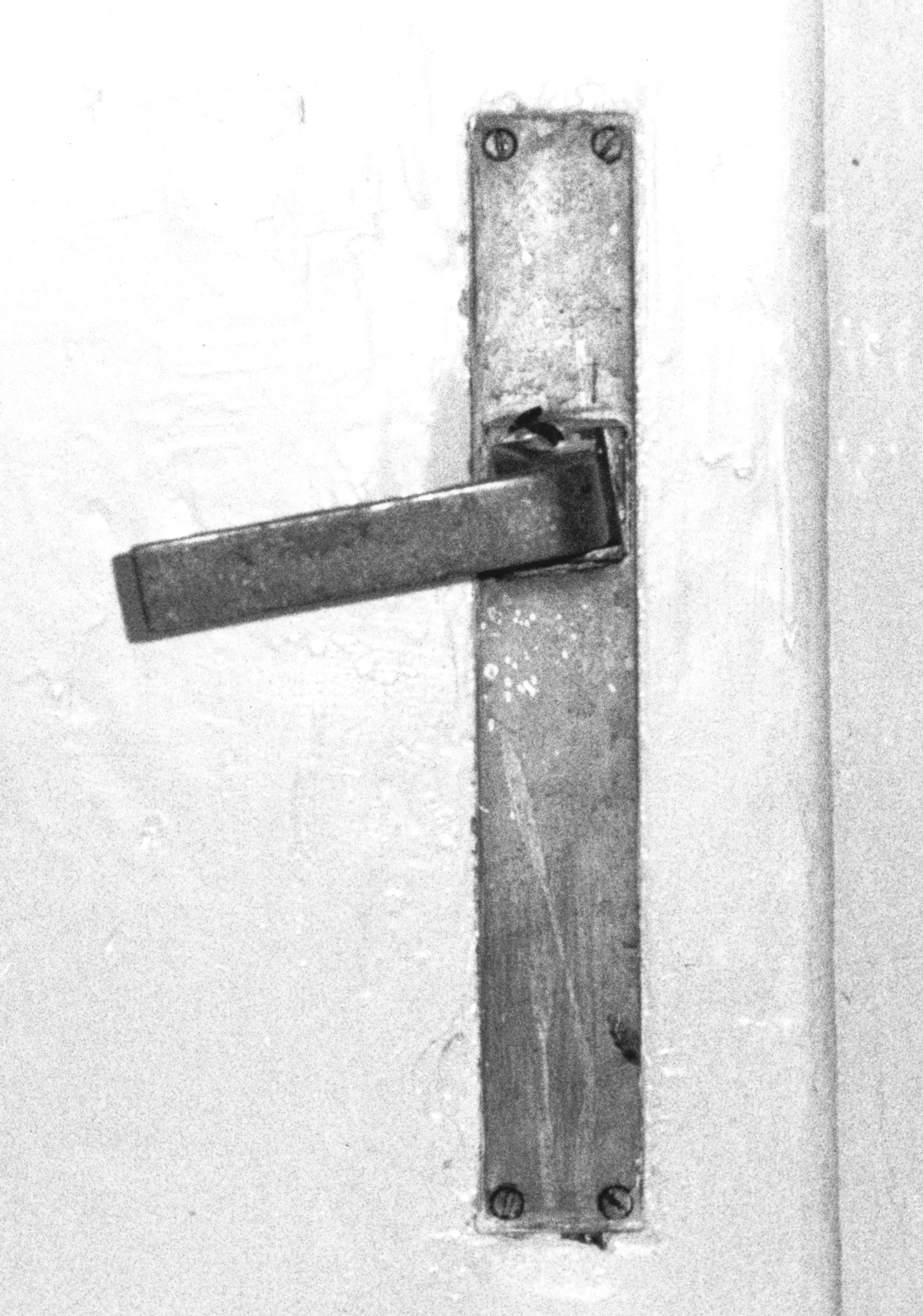 Original door handle of the Parisiana night club, photo from 1982 18_BFL_XV_17_e_306