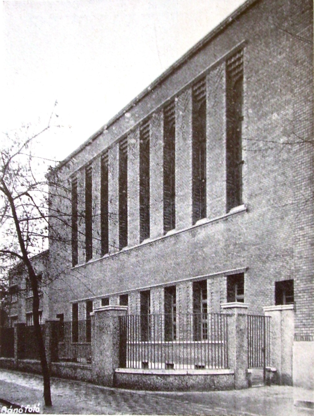 24_Tér és Forma, 1931. 